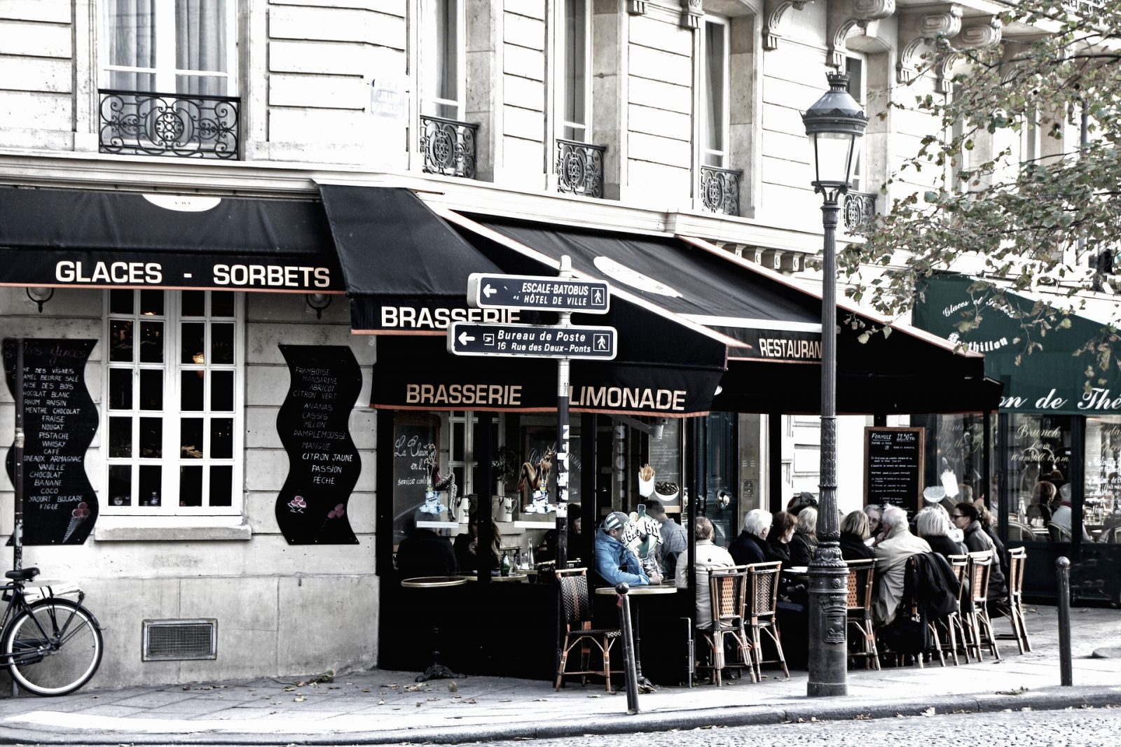 Eating Out in Paris on a Budget