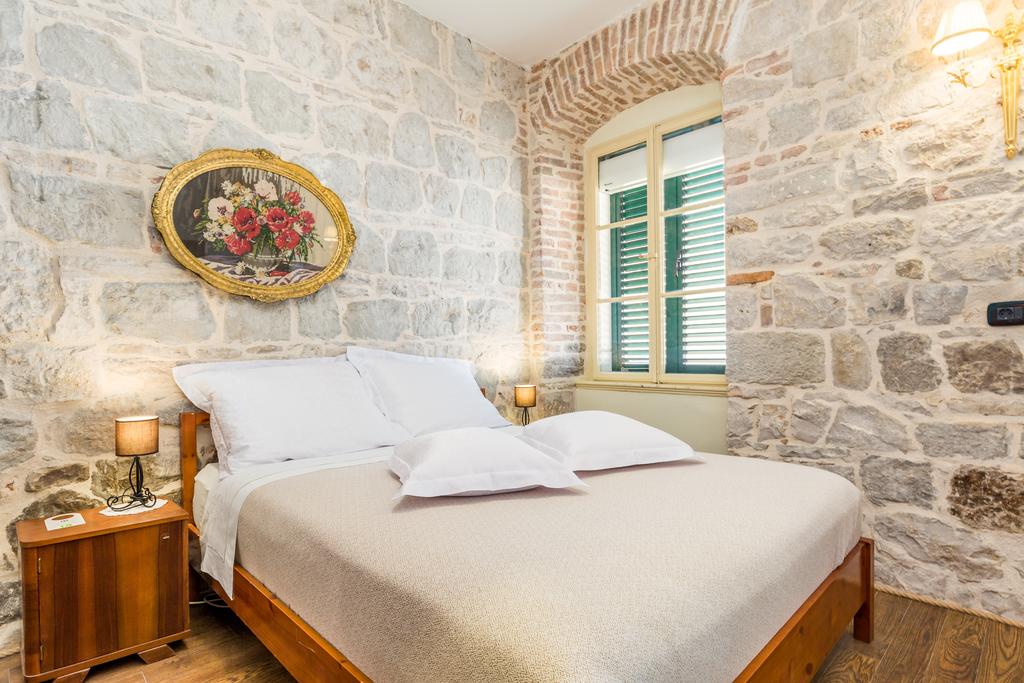 where to stay in split, best hotels in split croatia