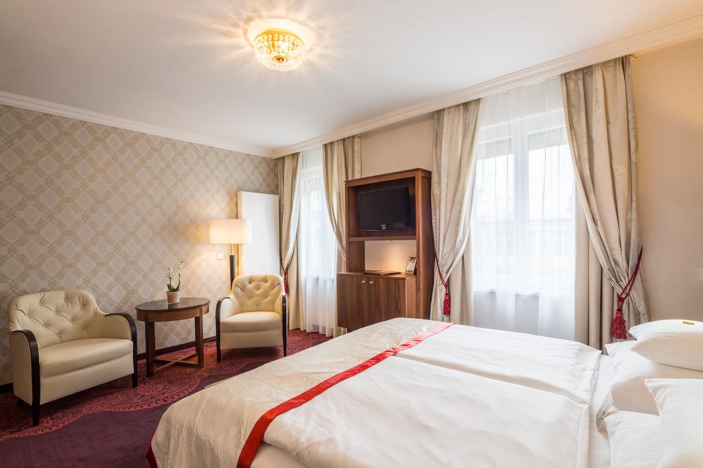 best hotels in Vienna hotel stefanie vienna